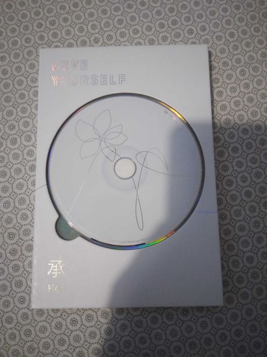 BTS album Love Yourself `HER` versão E