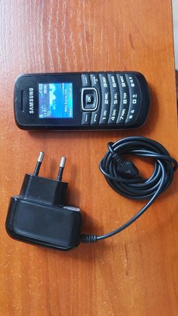 Telefon klasyczny Samsung GT-E1080