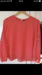 Blusa com renda nas mangas