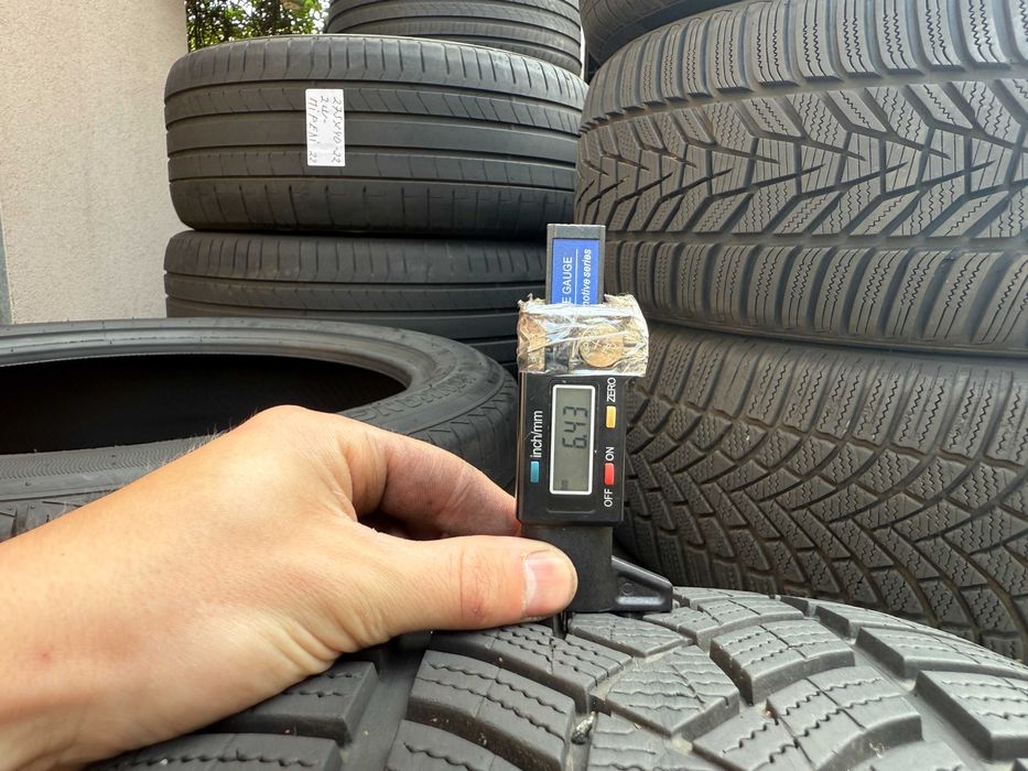 255-40 R19 100V Goodyear Ultragrip Performance+* 2022 розпаровка 1шт