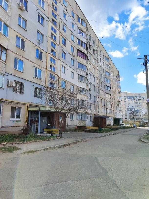 Продам 1 кімнатну квартиру в Дергачах по вулиці Садовій