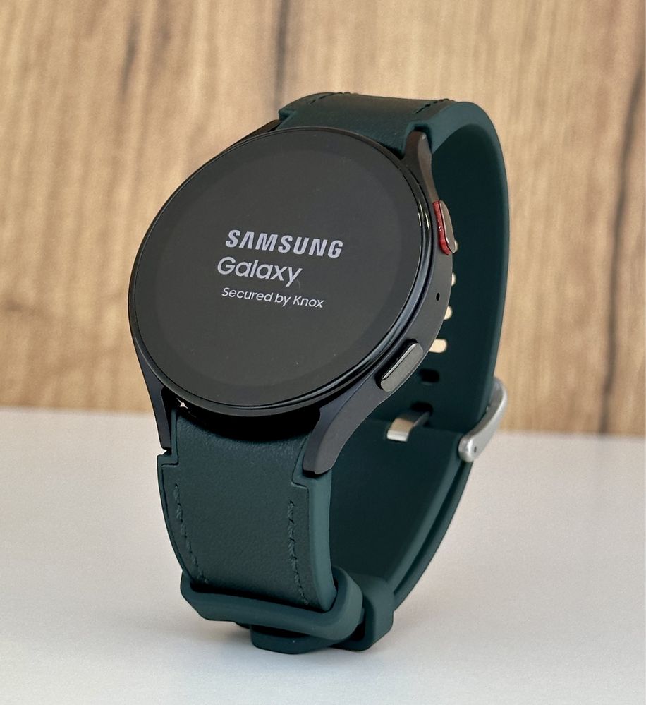 Кращій подарунок samsung Galaxy Watch6 40 mm Graphite + LTE