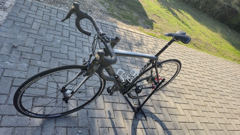 Bicicleta estrada Cannondale Synapse Carbon 105