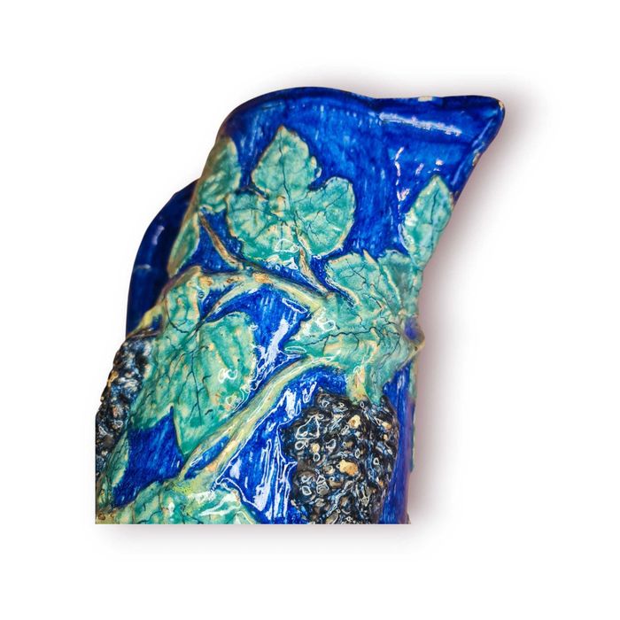 Jarro/Caneca Antiga Cerâmica Azul c/ Relevo de Uvas – Pintado à Mão