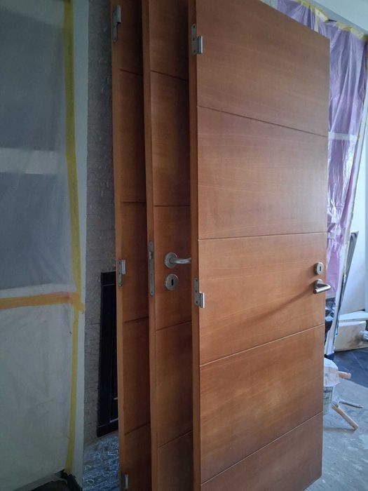 3 Portas em madeira faia