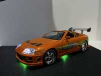 Toyota Supra F&F + Brian 1:18 (Descrição)