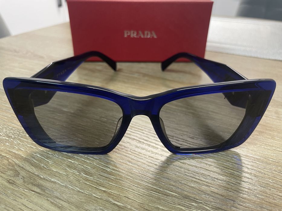 Продам очки prada женские оригинал