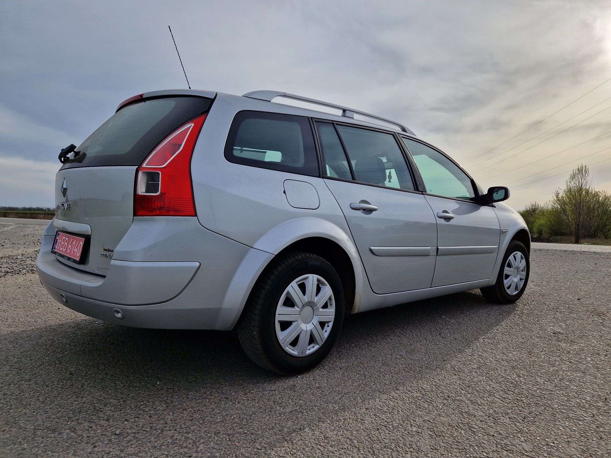 Продам Renault Megane 1.6 MPI