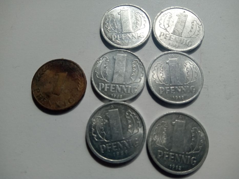 32 monety Pfenning od 1950 do 1989 roku