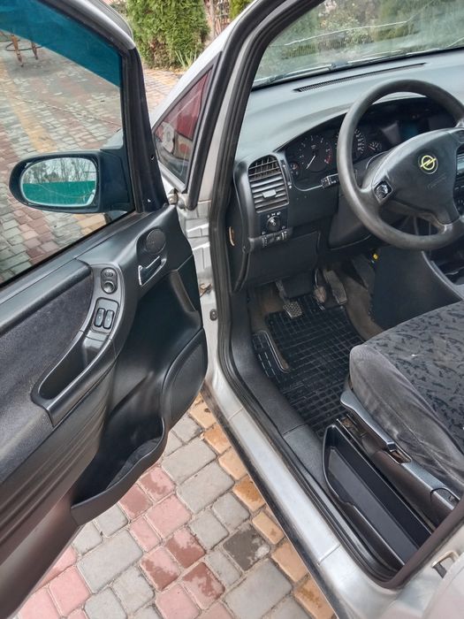 Продам авто Опель Зафіра