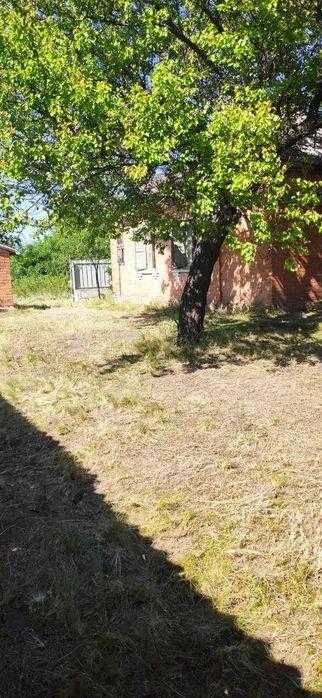 Продам будинок в пригороді