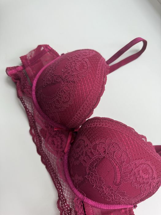 Бюстгальтер малиновий жіночій