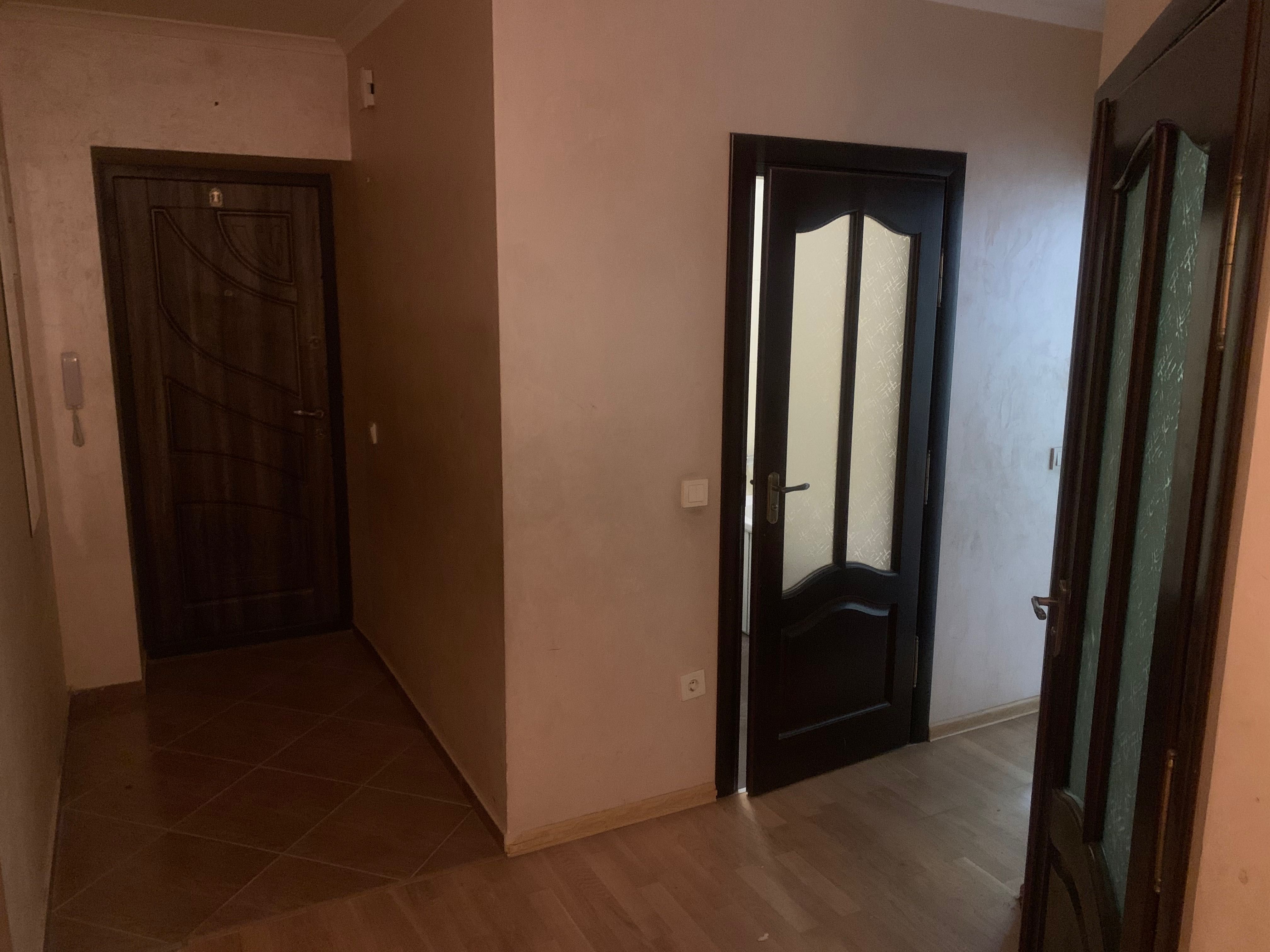 Здається фасадне приміщення в людному місці з високим трафіком