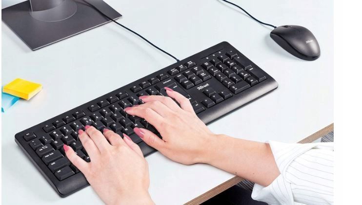 zestaw klawiatura i mysz trust mechaniczna 24088 czarna es qwerty