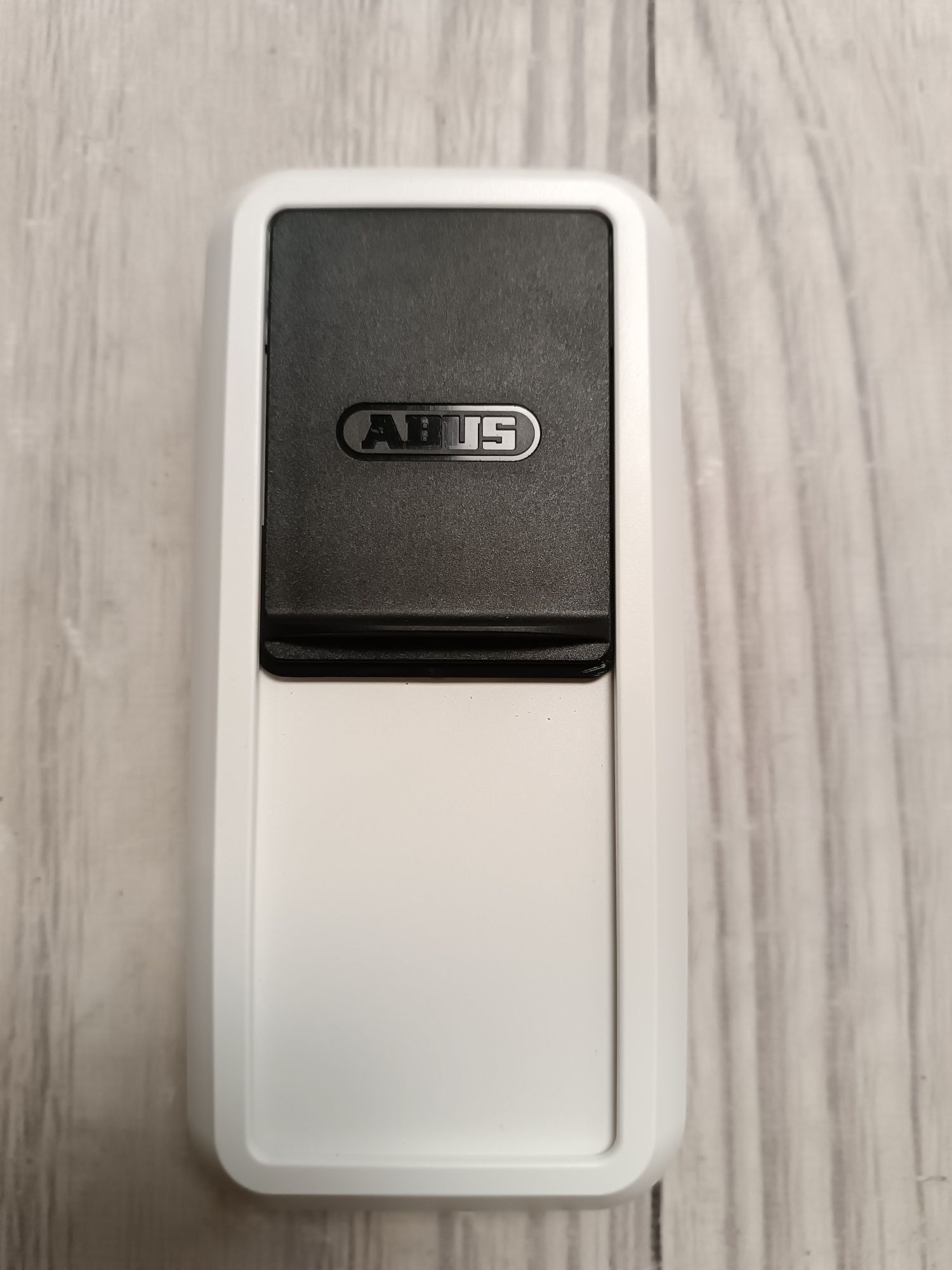 ABUS HomeTec Pro Bluetooth CFS3100 сканер пальців