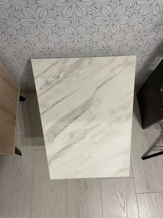 Продам стіл журнальний