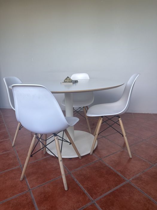 Mesa redonda de escritorio reuniao  com cadeiras