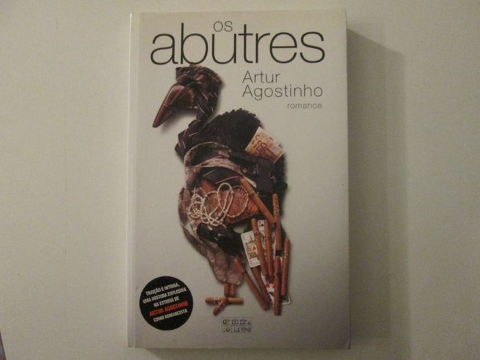 Os abutres- Artur Agostinho
