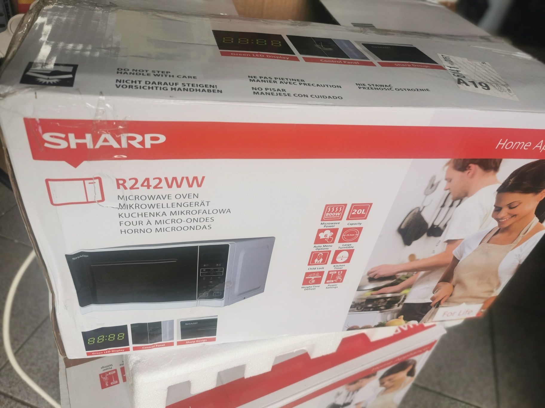 Kuchenka mikrofalowa Sharp R242WW