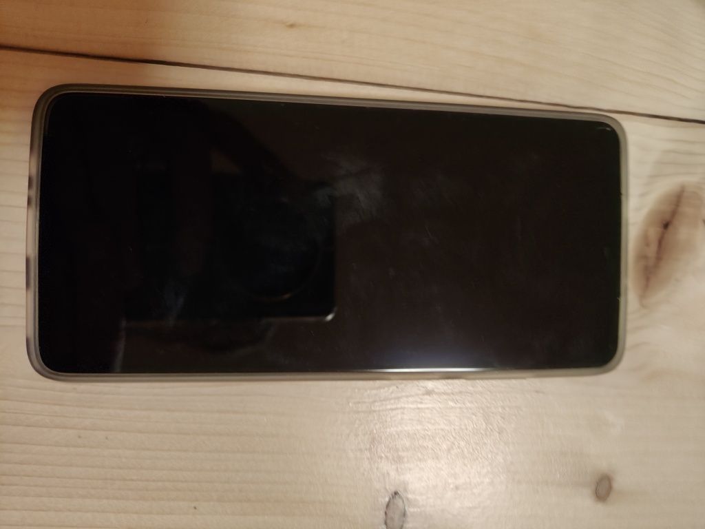 Smartfon Motorola G52