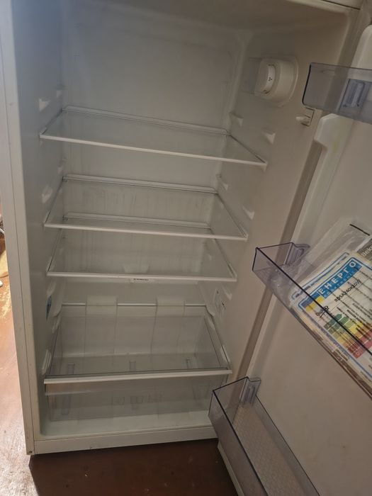 Холодильник Beko RDSA240K20W 223л у гарному стані