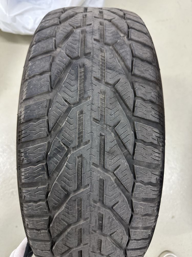 Opony zimowe Kormoran 205/55 R16