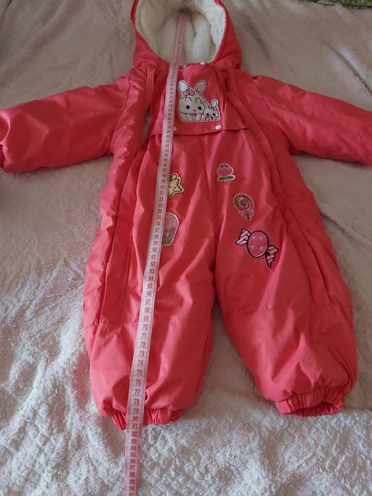 Продам комбинезон для девочки