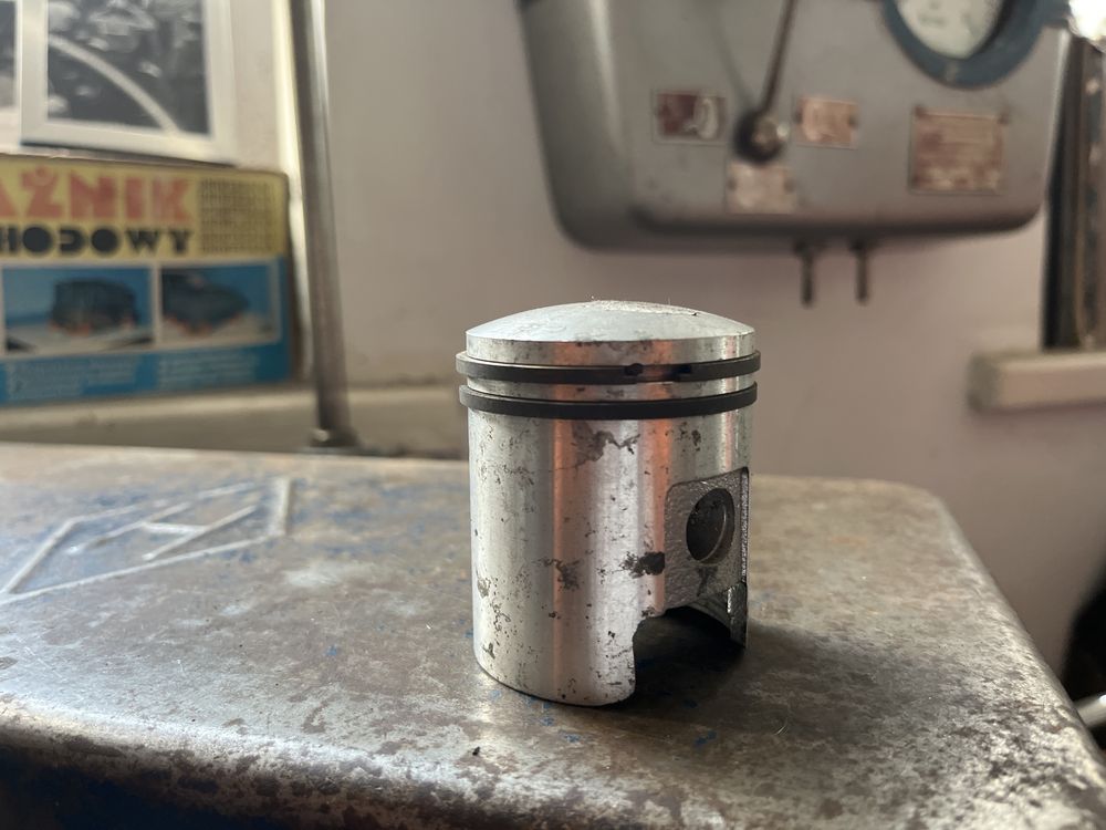 WSK 125 Bak Gil Lelek Dudek fabryczny tlok ZMD 52mm nowy