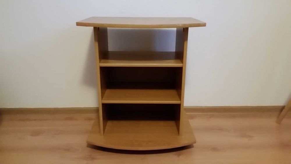 Szafka pod TV na kółkach