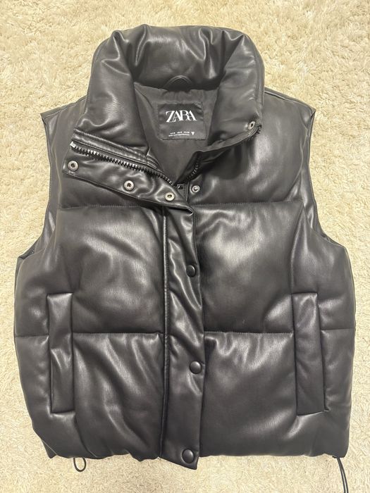 Пухова жилетка Zara