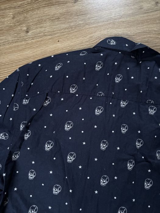 Koszula w czaszki