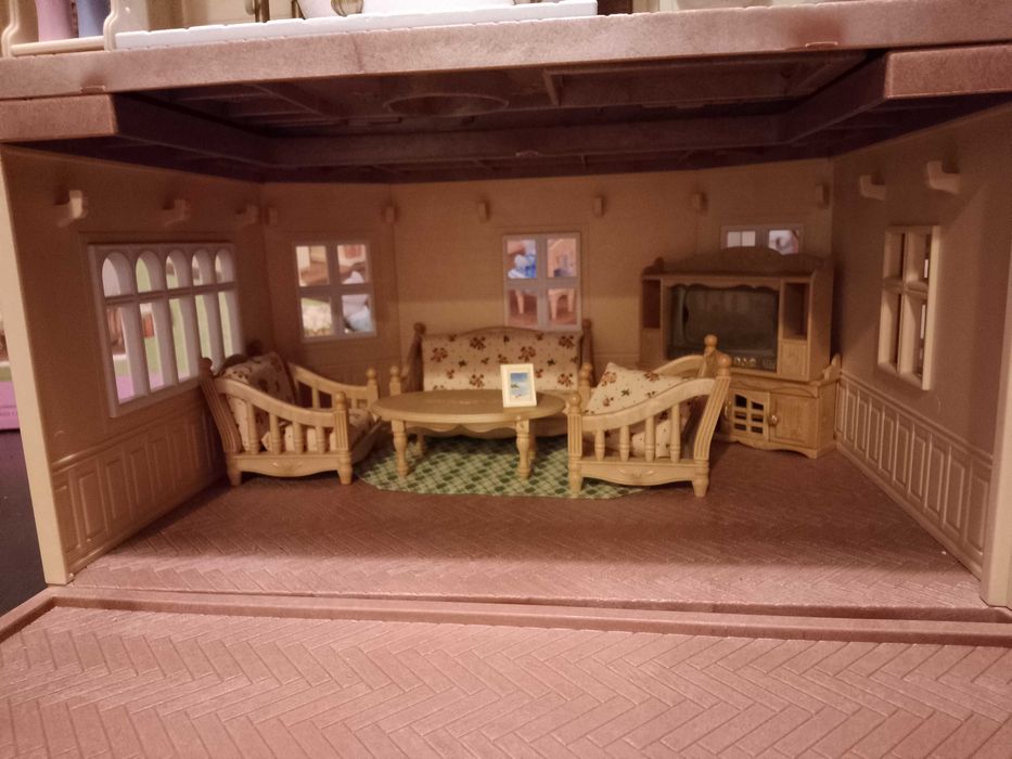 Sylvanian Families, 5708; miejski domek + wyposażenie