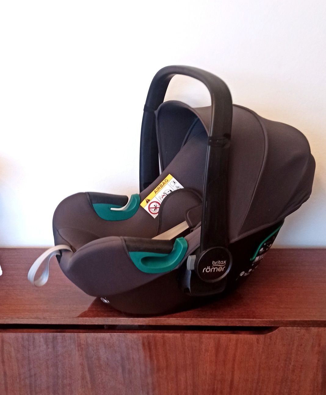 Britax Romer Baby Safe 3 i-Size 3isize Fotelik nosidełko 0-13kg
