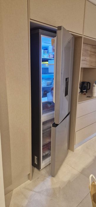 Frigorífico Combinado Samsung 341 Litros No Frost