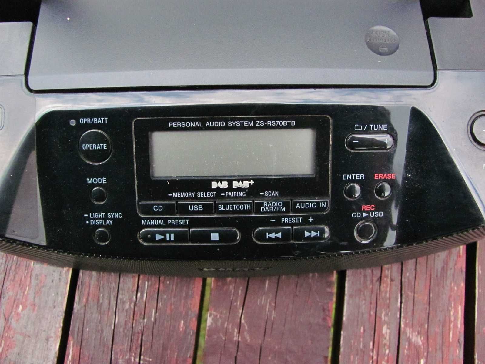 Radioodtwarzacz Sony ZS-RS70BTB CD/MP3/audio IN/USB Bluetoth DAB+