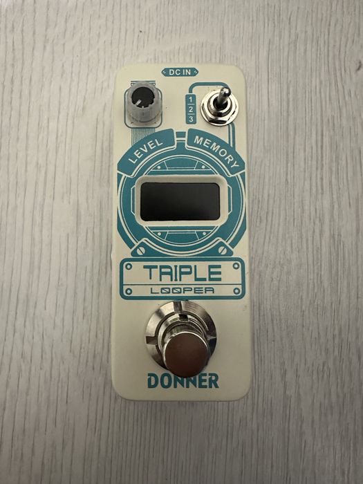 Педаль-лупер Donner Triple Looper (луп-станція)