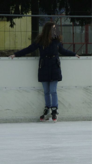 Жіноча куртка зимова оригінальна