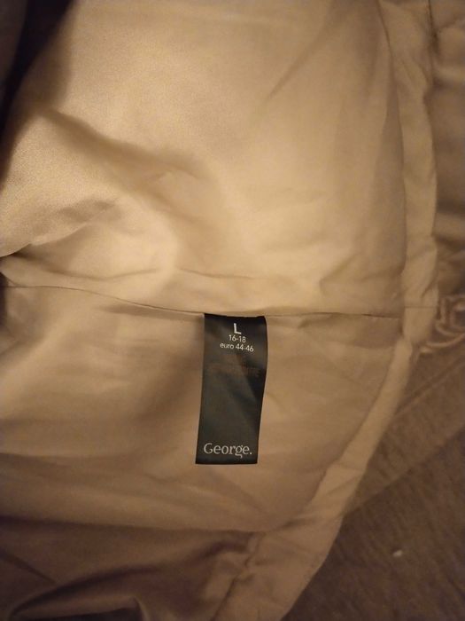 Modna, ciepła kurtka zimowa damska r.L