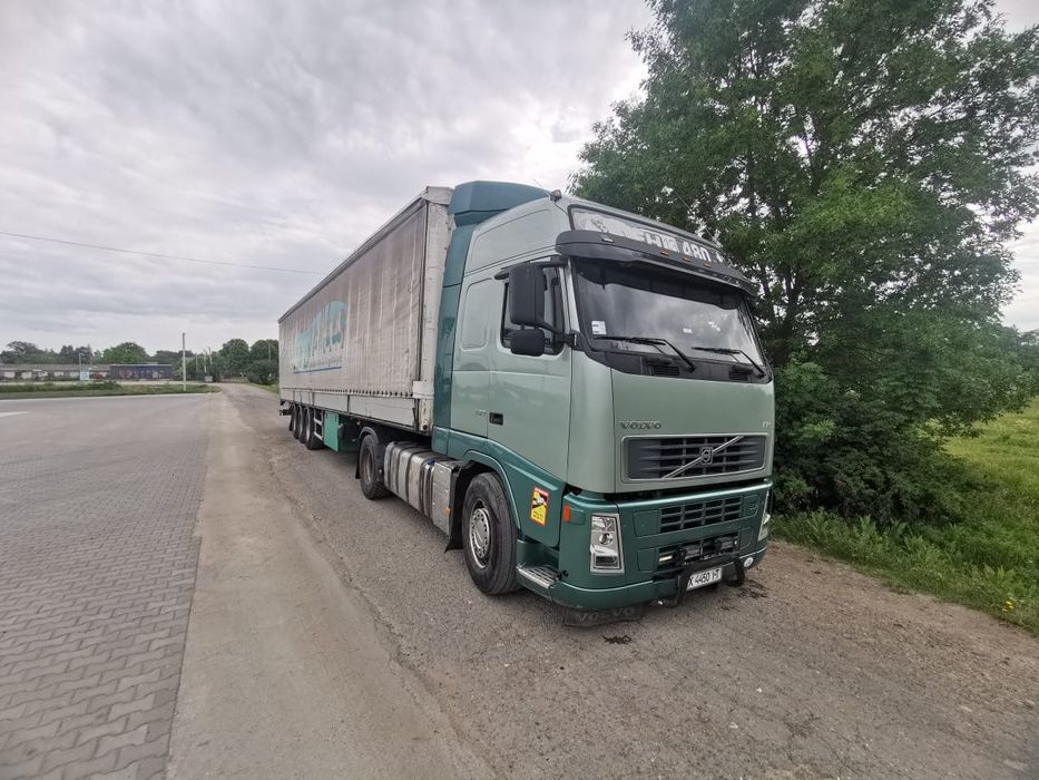 Напівпричеп борт штора Fruehauf