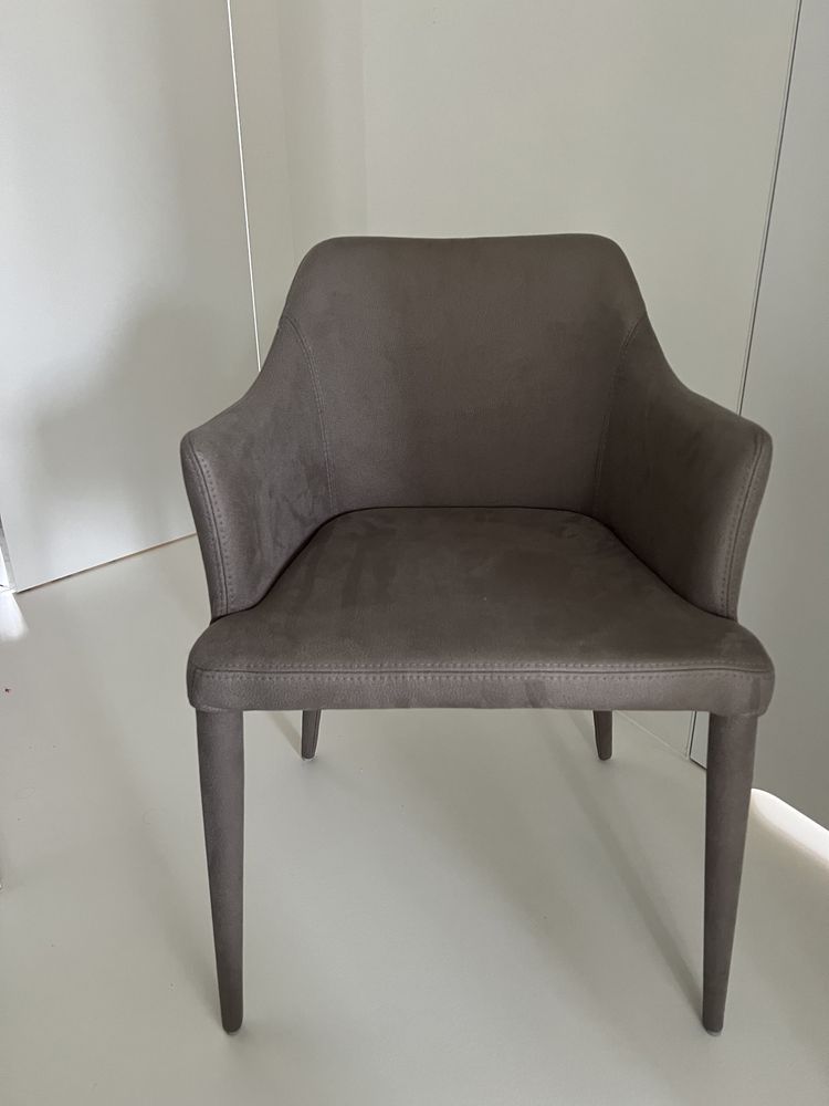 Krzesło danai szare nowe z podłokietnikami tapicerowane szare