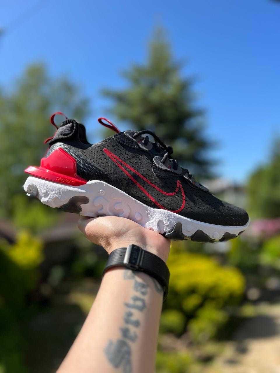 Кросівки Nike React