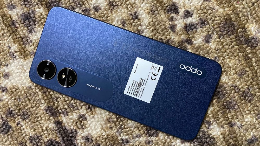 Продам телефон у гарному стані