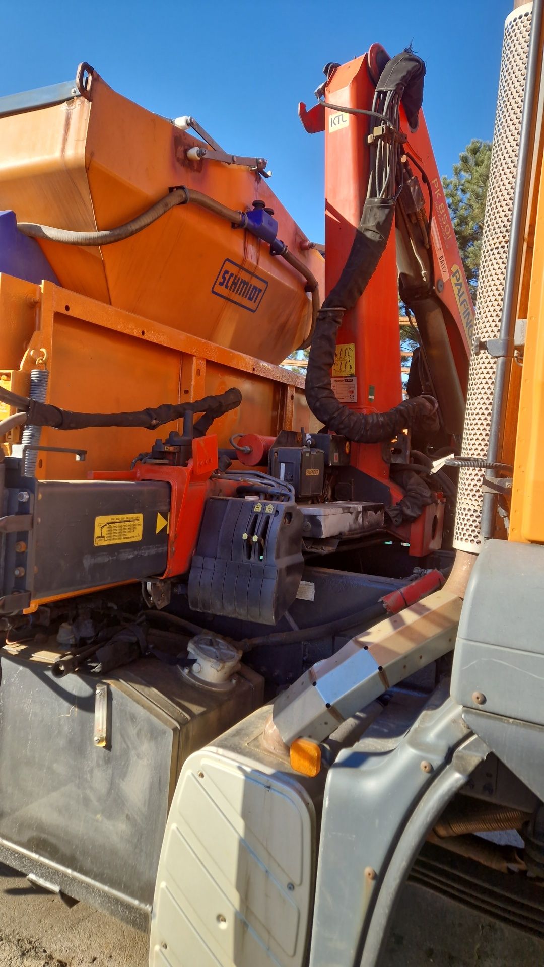 MAN 2007r.  HDS Palfinger piaskarka pług wywrotka