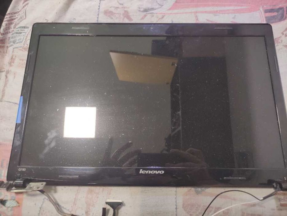 Matryca 17,3" + klapa + zawiasy Lenovo G780 (kompletna góra obudowy)