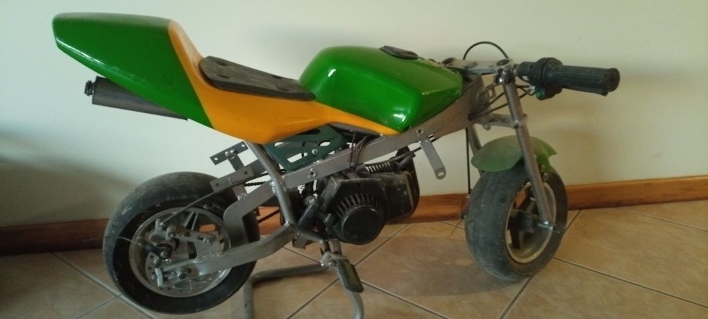 Mini moto a gasolina