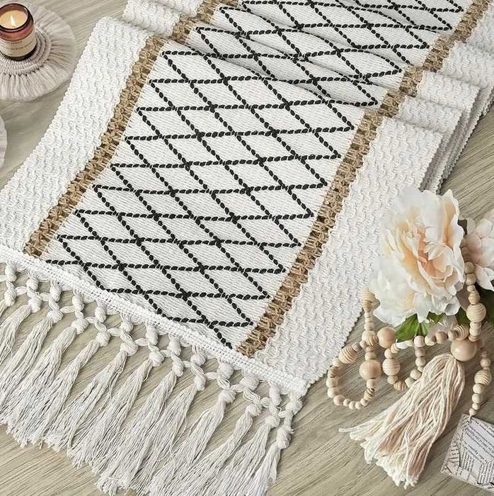 Bieżnik boho w kratkę, obrus 180x30 – kratka z frędzlami