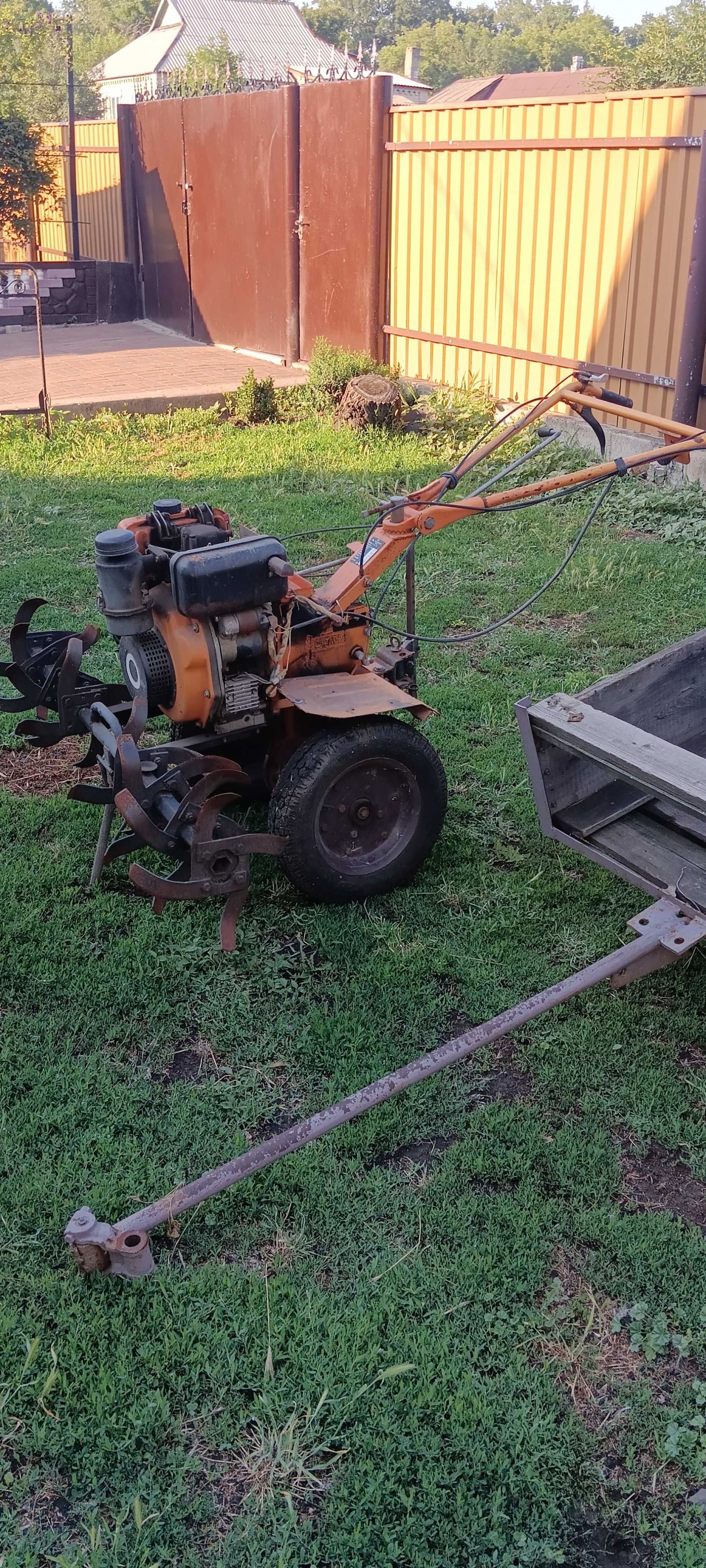 Продам мотоблок 6 л.с. с прицепом