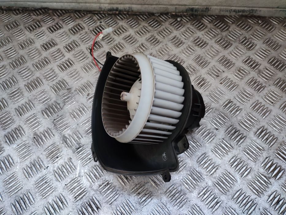 Opel Astra III H 1.6 16V dmuchawa wentylator nawiewów