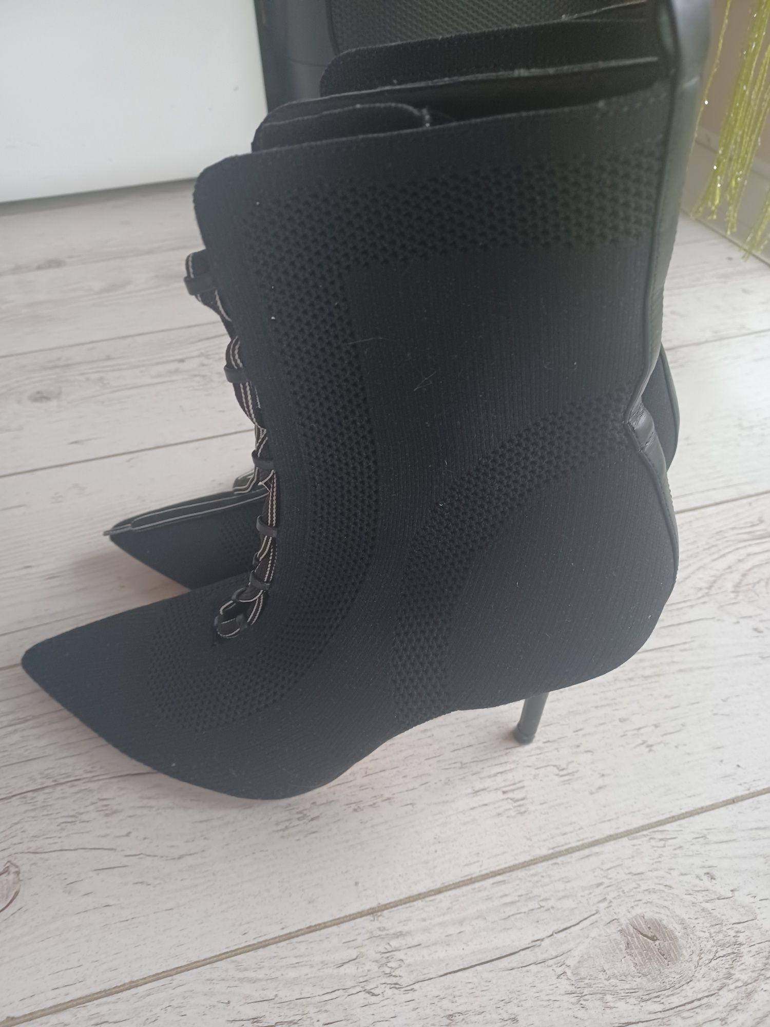 Buty na obcasie zara 41