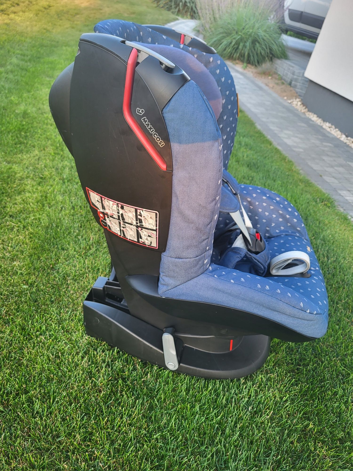 Fotelik samochodowy 9-18kg Maxi Cosi Tobi Denim Hearts